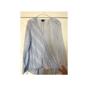 Super cute rolled front lightweight blouse